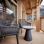 Leni Mountain Aparthotel 4*