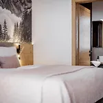 Leni Mountain Aparthotel