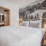 Aparthotel Leni Mountain