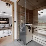 Leni Mountain Aparthotel 4*