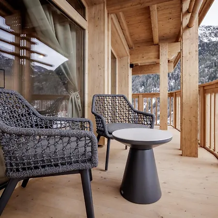 Leni Mountain Apart Otel 4*