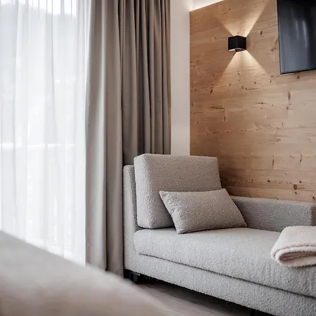 Lejlighedshotel Leni Mountain Inkl Oetztal Summer Card 4*