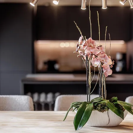 Leni Mountain Apartmanhotel