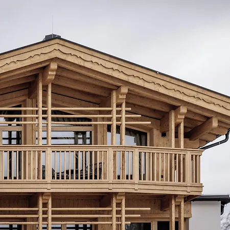 Leni Mountain Aparthotel