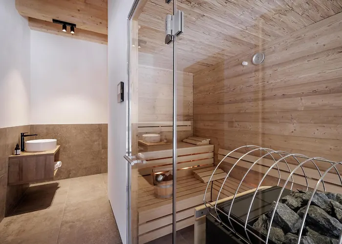 Leni Mountain Apart-hotel 4*